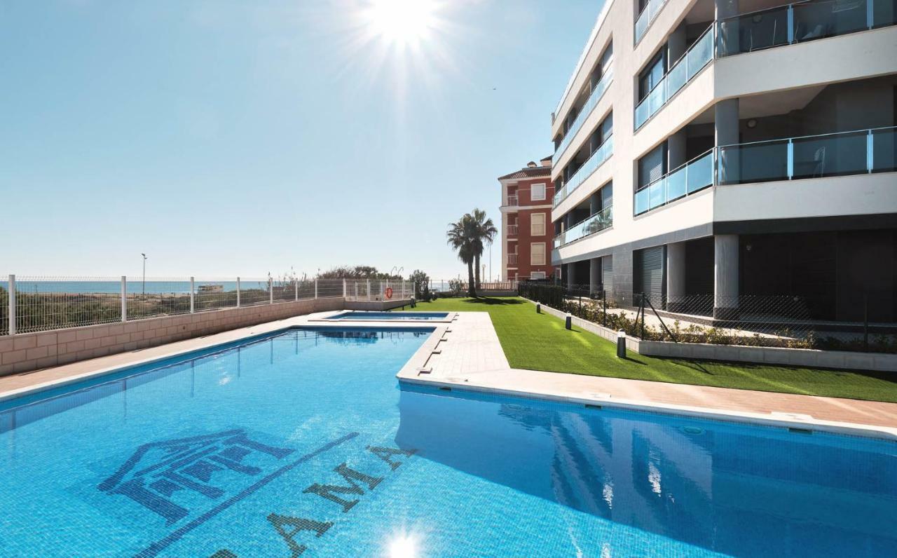 Sunny Sea * Torre La Mata